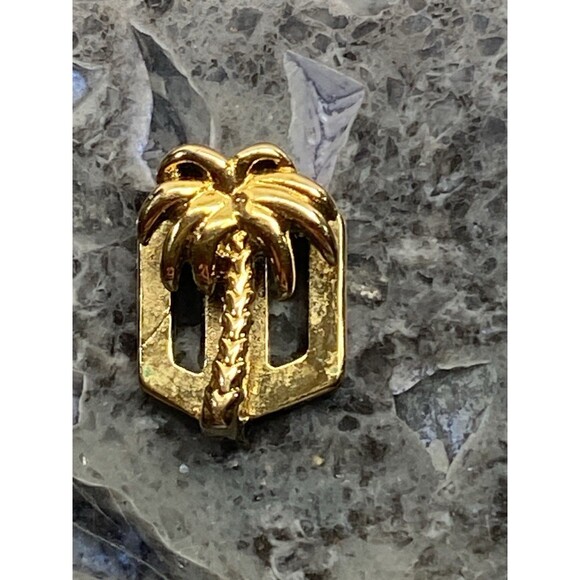 KEEP Collective Gold Tone Palm Tree Key Charm RARE! Vintage Retired - Picture 2 of 5